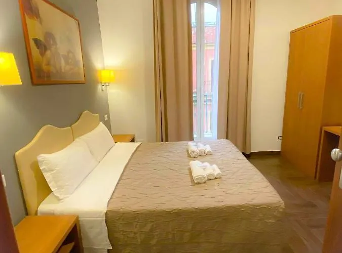Travellers Otel 2*