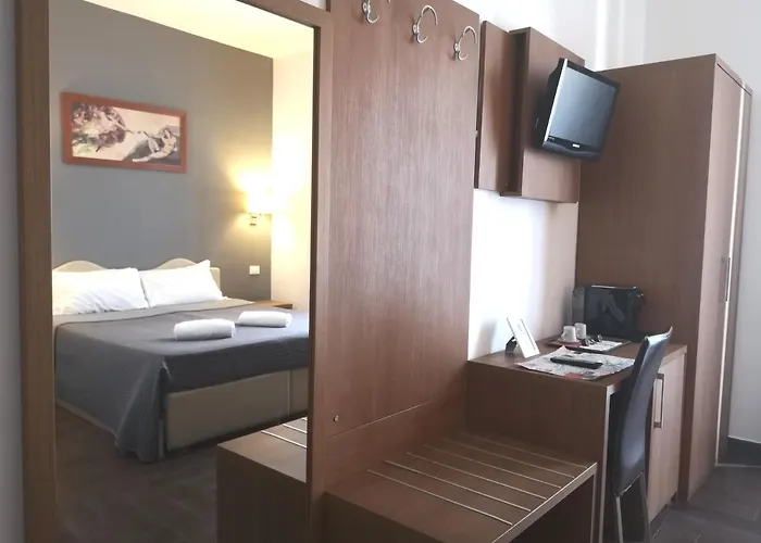 Otel Travellers 2*